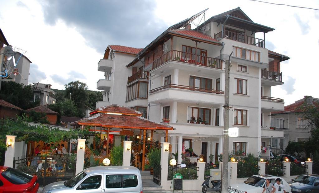 Guest House Lazur Obsor Exterior foto